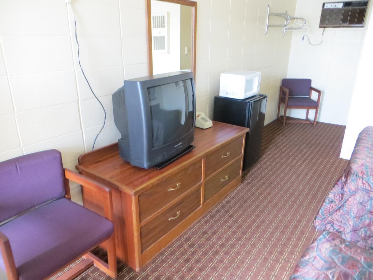 Deluxe Inn/Extended Stay - Council Bluffs Carter Lake Bagian luar foto