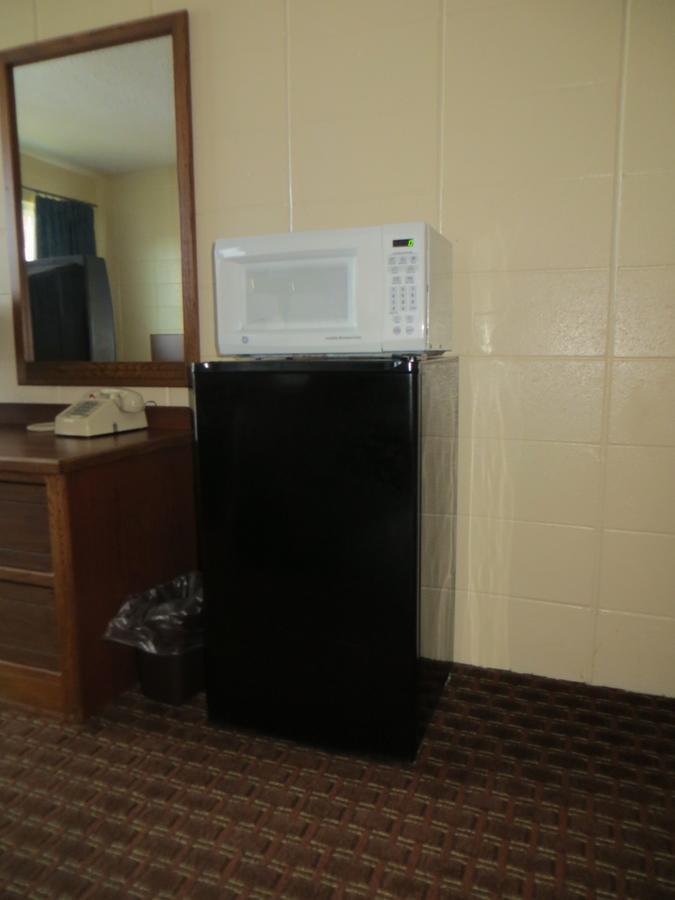 Deluxe Inn/Extended Stay - Council Bluffs Carter Lake Bagian luar foto